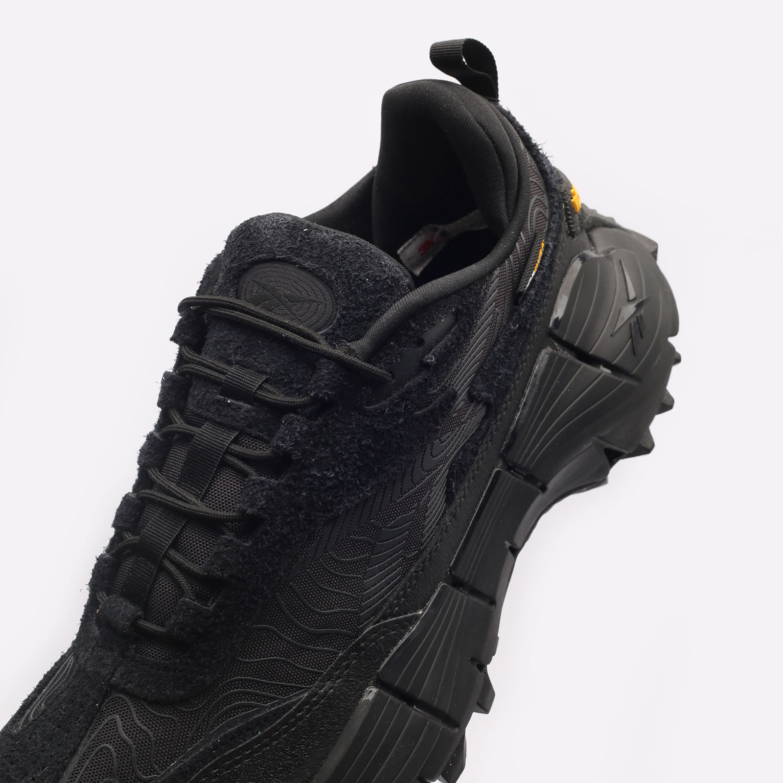 мужские черные кроссовки Reebok Zig Kinetica 2.5 Edge Winter 100073984 - цена, описание, фото 7