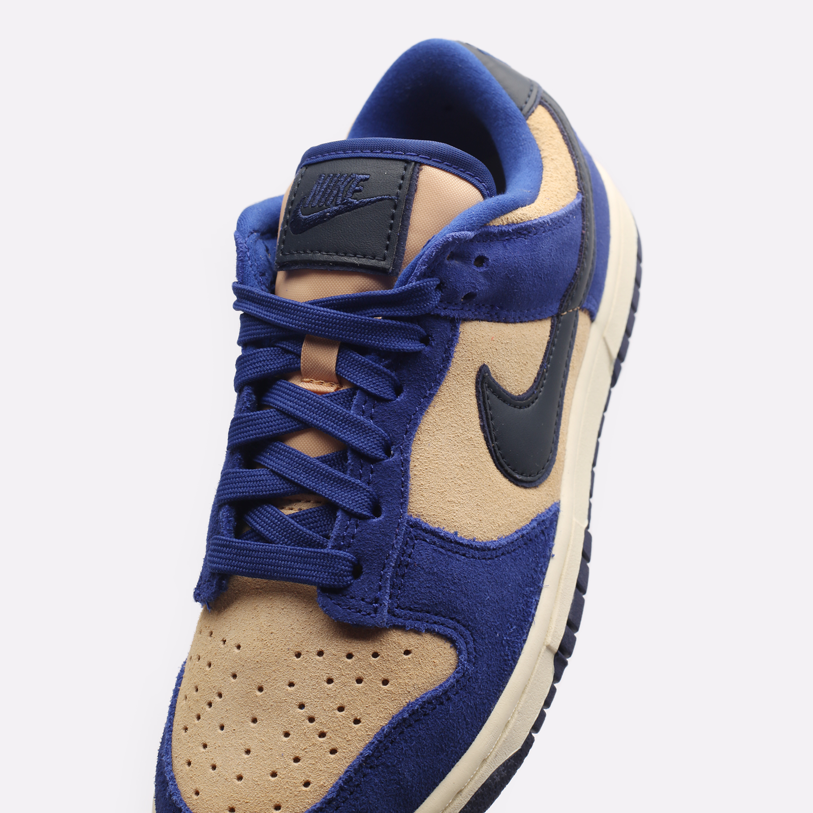 Женские кроссовки Nike WMNS Dunk Low LX (DV7411-400)  - цена, описание, фото 7