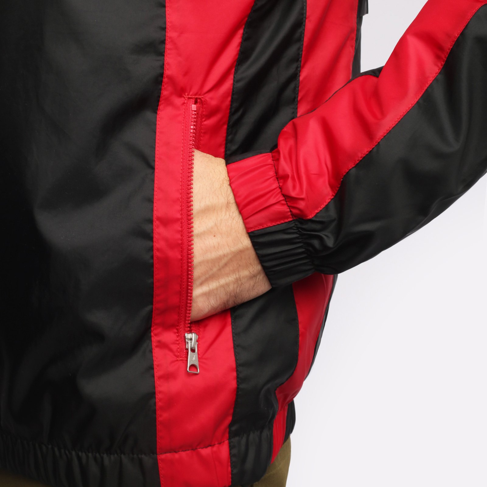 Мужская куртка Jordan Casual Hooded Windbreaker (DJ9829-010)  - цена, описание, фото 4