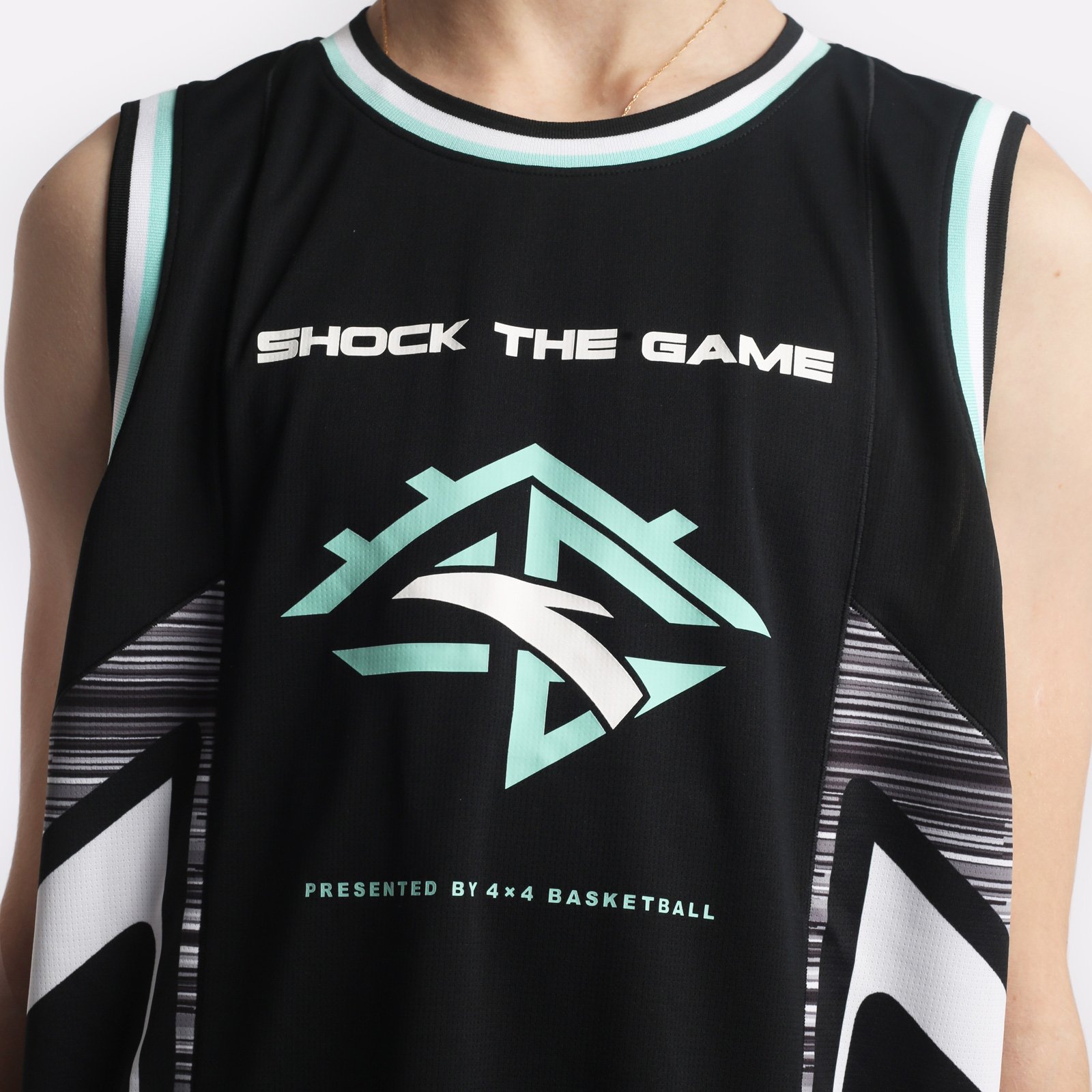 Детский костюм ANTA Shock The Game (W352331201-2)  - цена, описание, фото 7