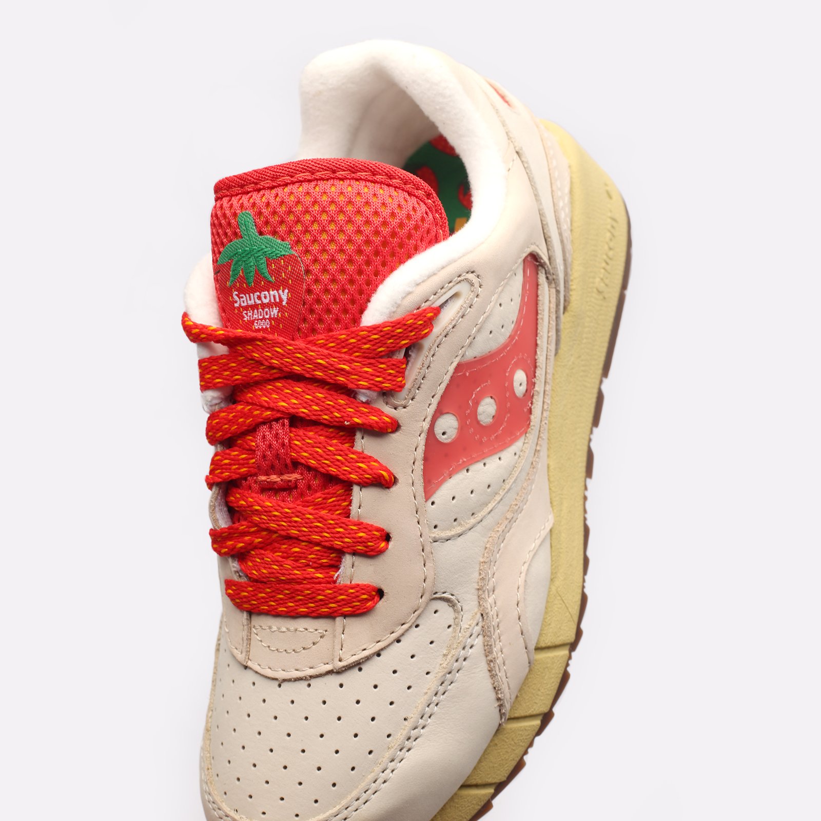  бежевые кроссовки Saucony Shadow 6000 S707001 - цена, описание, фото 7