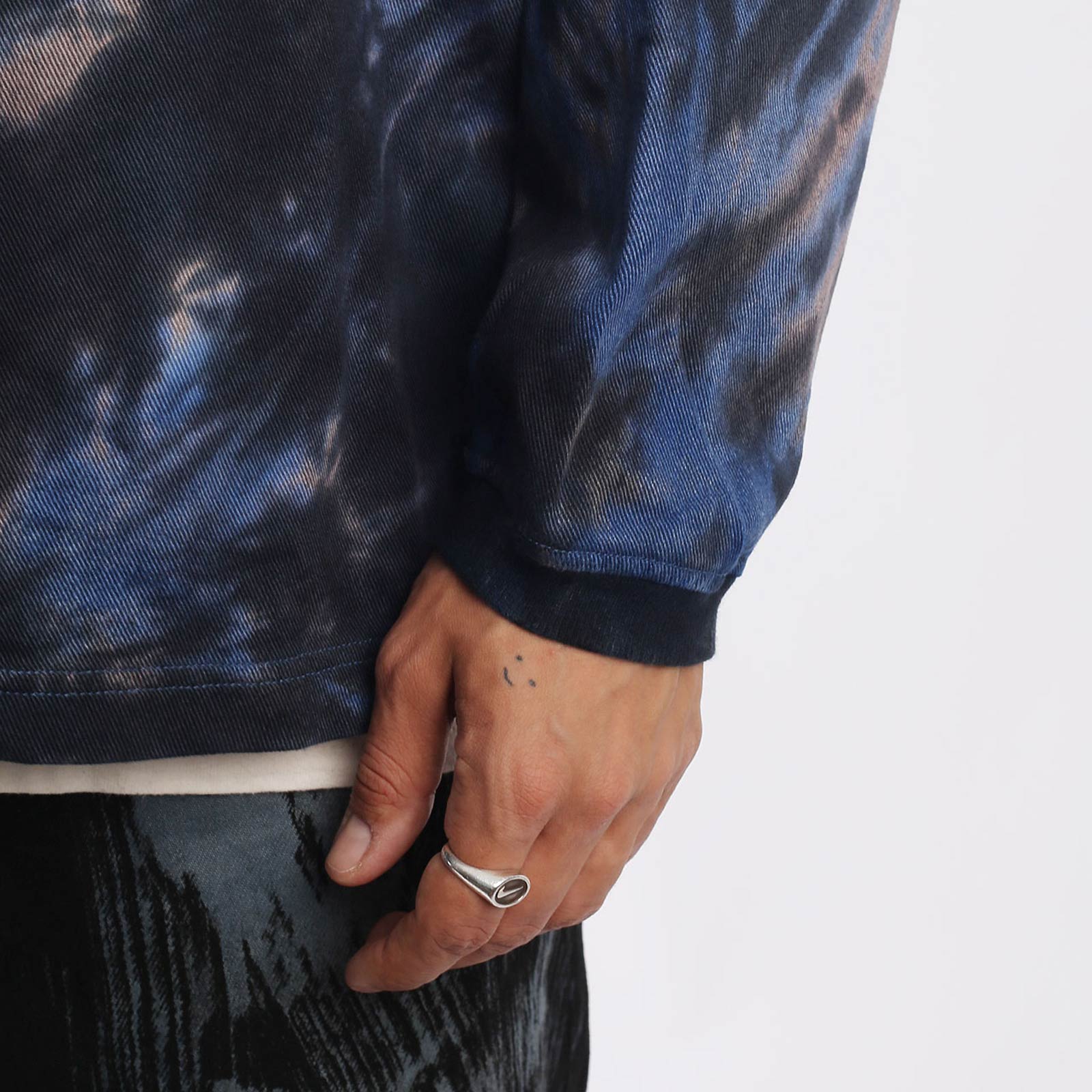 Мужская рубашка Hombre Nino Tie Dye Ventilation Shirt (0222-SH0002-navy)  - цена, описание, фото 5
