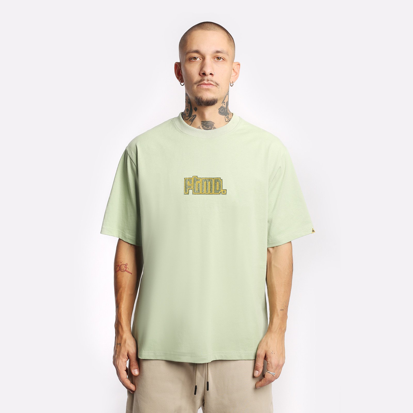 Мужская мужская футболка Futuremade Studio Futuremade Studio Felt Logo Tee (FW23-TEE-002-GR)  - цена, описание, фото 1