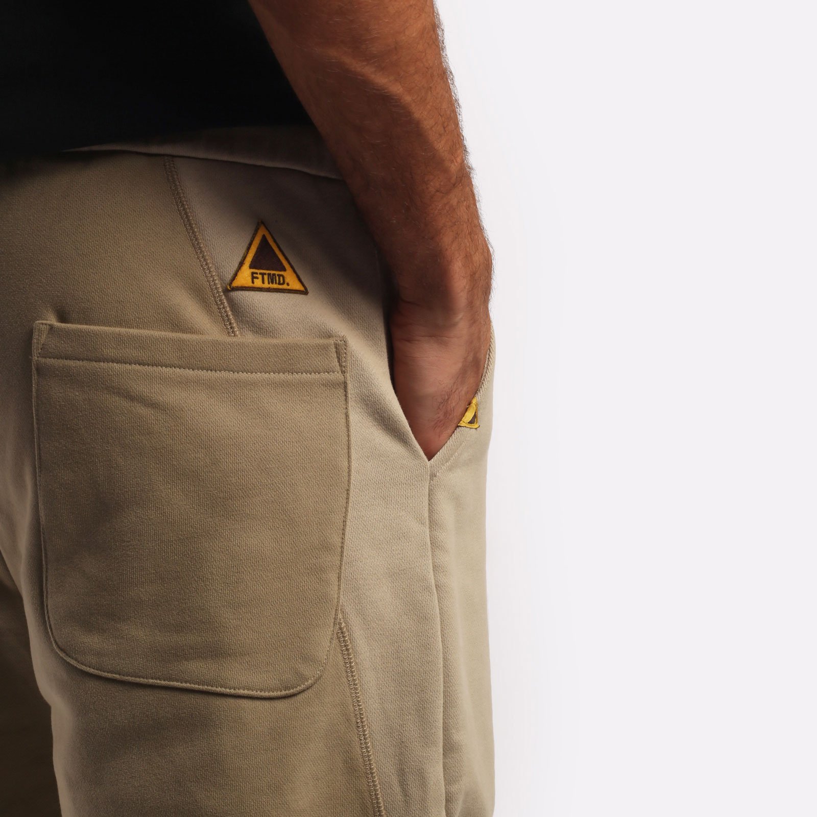 Мужские мужские брюки Futuremade Studio Futuremade Studio Big Boy No. 8 Pants (FW23-PNT-020-BG)  - цена, описание, фото 4