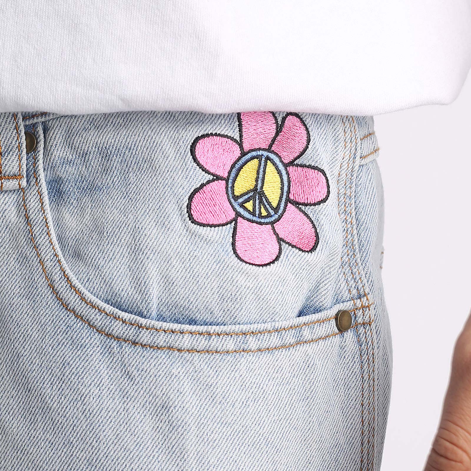 Мужские мужские джинсы Butter Goods Butter Goods Flower Denim Jeans (Flower Denim-lht blue) (FLOWER DENIM-LHT BLUE)  - цена, описание, фото 6
