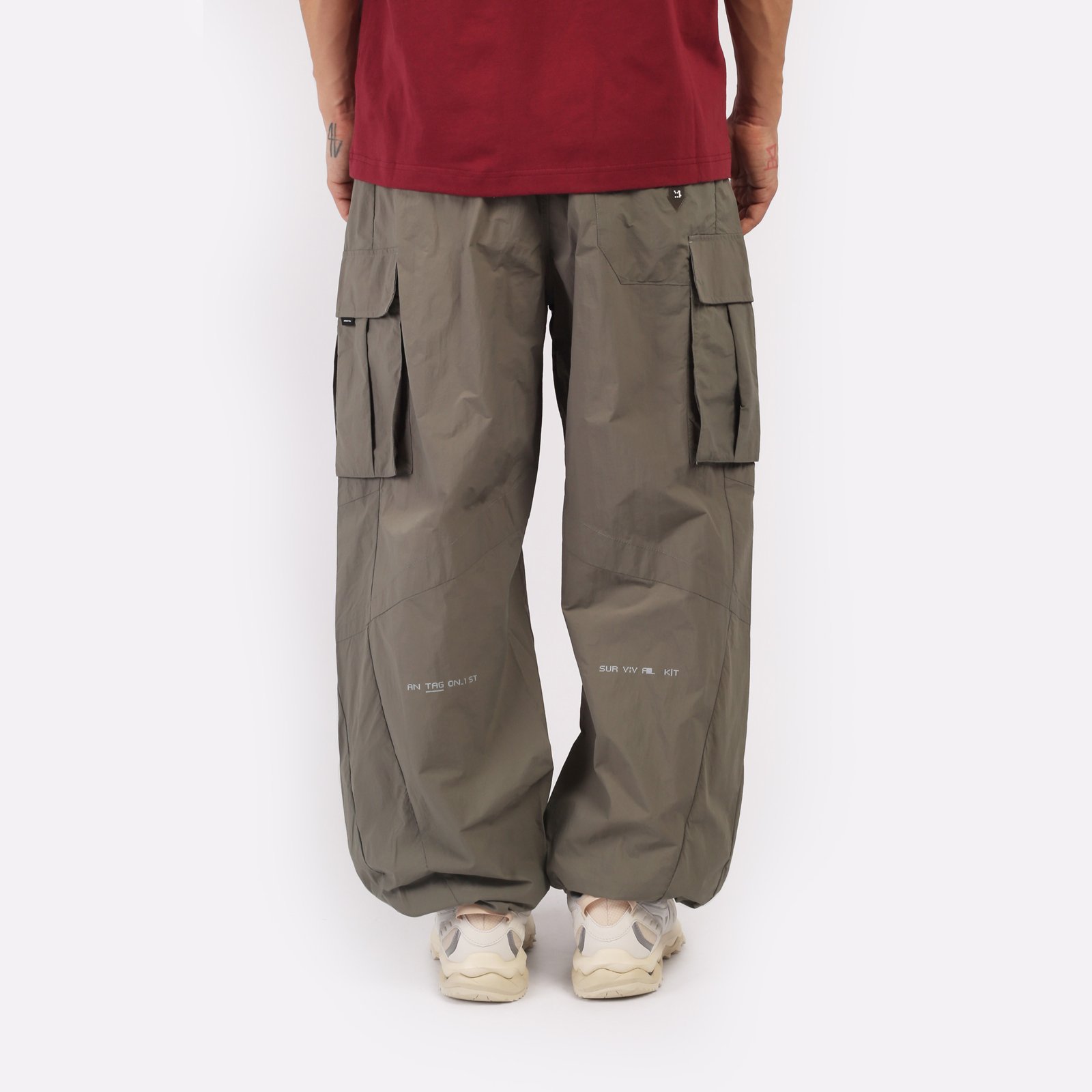 мужские серые брюки KRAKATAU Rm176-52 Rm176-52-елово-сер - цена, описание, фото 2