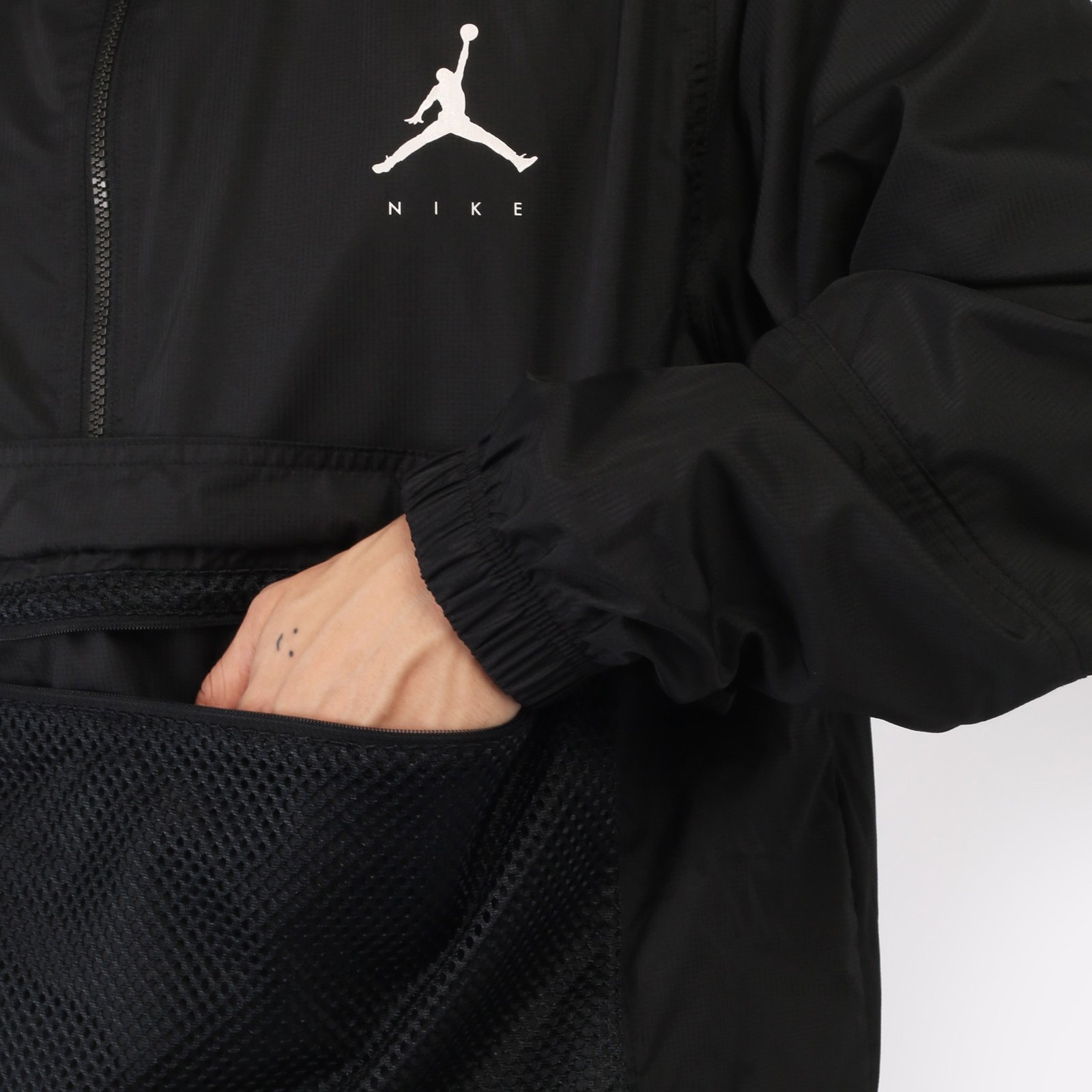 Мужская куртка Jordan Logo Printing (DJ0247-010)  - цена, описание, фото 9