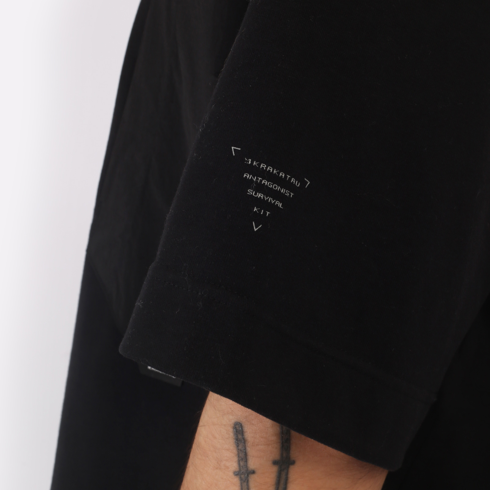 мужская футболка KRAKATAU Tm114  (Tm114-1-черный)  - цена, описание, фото 6