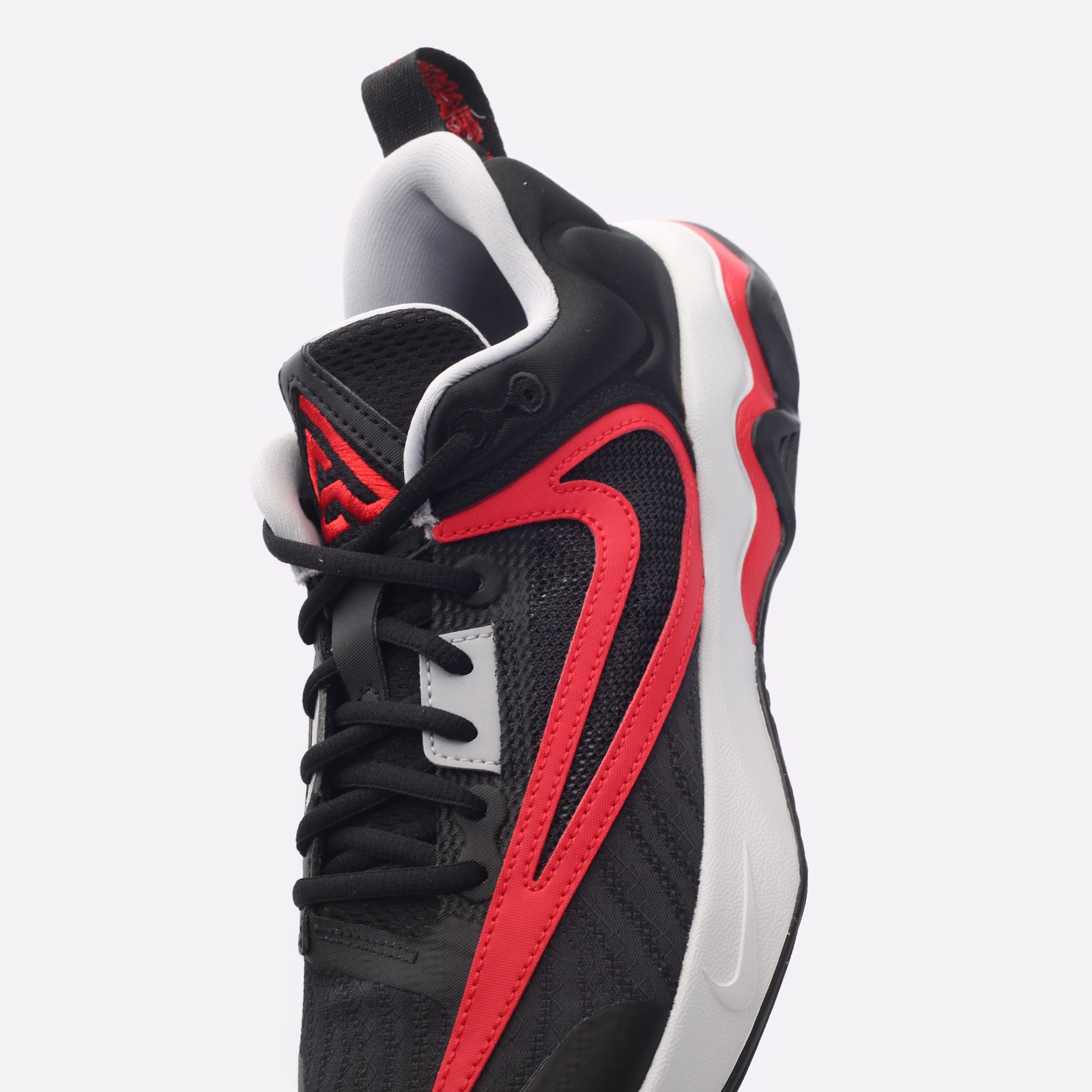 Мужские баскетбольные кроссовки Nike Giannis Immortality 3 (DZ7533-004)  - цена, описание, фото 7