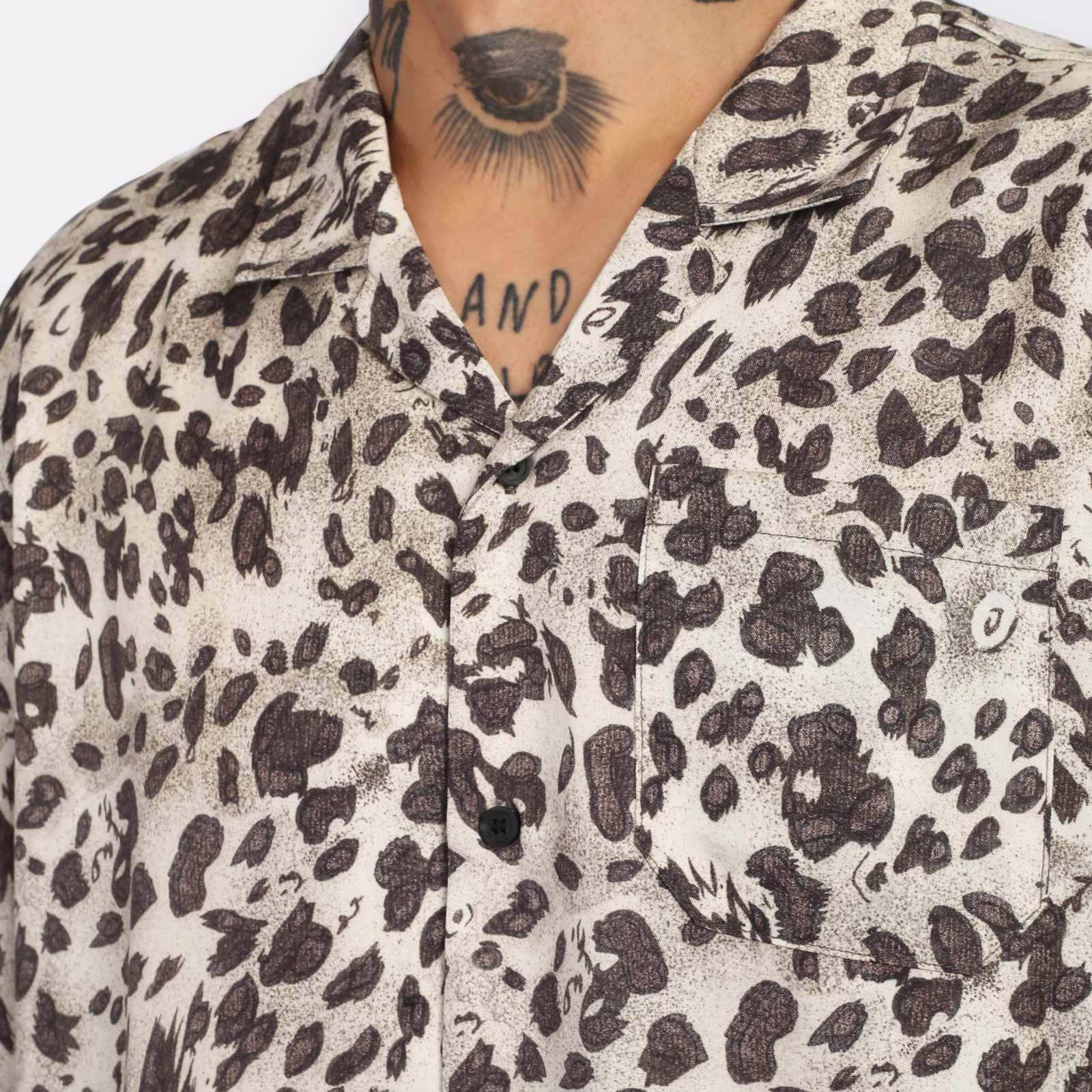 Мужская рубашка Stampd Leopard Camp Collar Buttondown (SLA-M3341BDLPP)  - цена, описание, фото 4