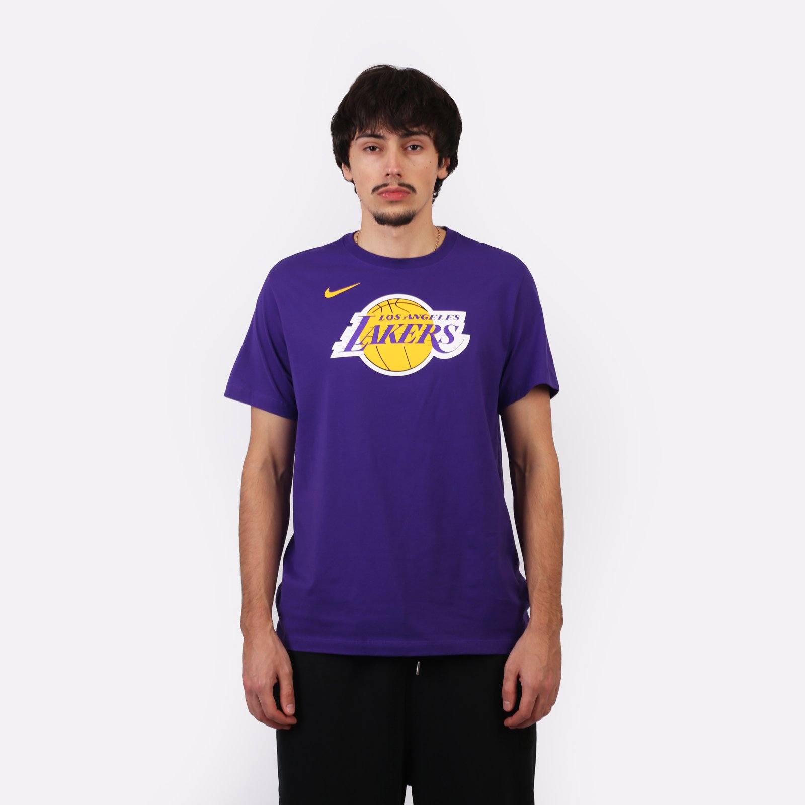 Мужская футболка Nike Lakers Essential (FJ0243-504)  - цена, описание, фото 2