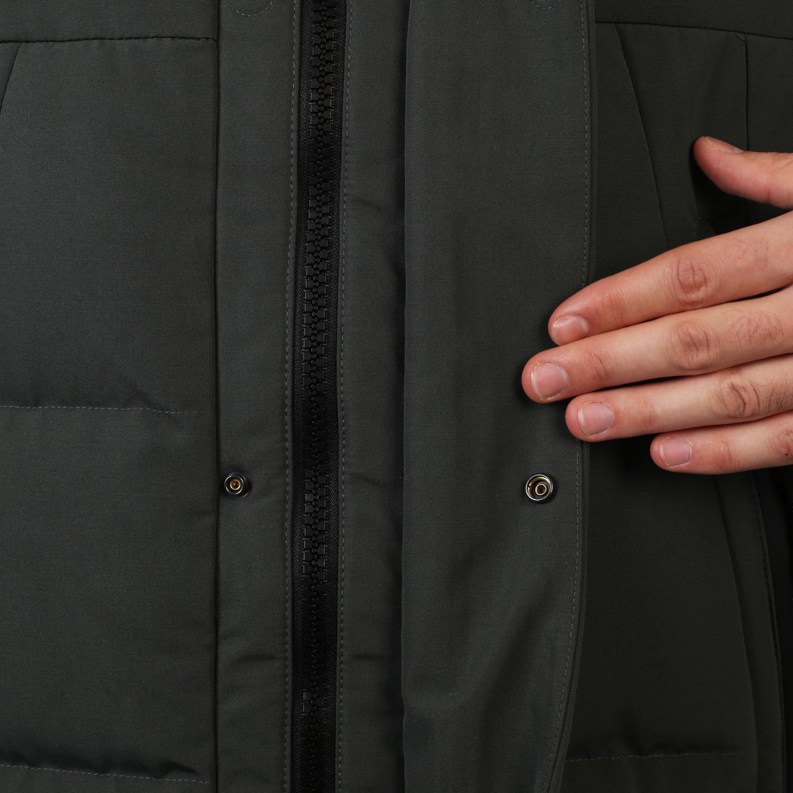 Мужской пуховик KRAKATAU Strofo Mid-Length Down Jacket (Qm488-513-ел-серый)  - цена, описание, фото 10