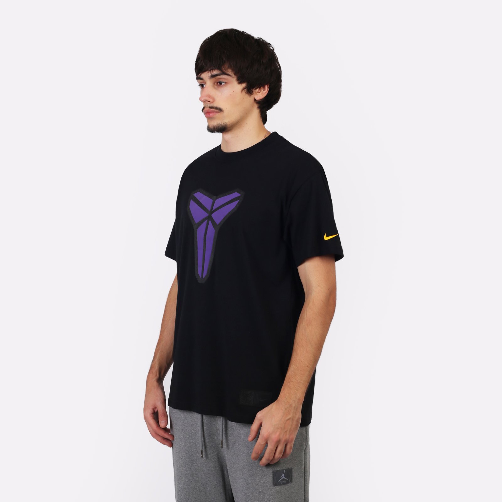 Мужская футболка Nike Kobe T-Shirt (FZ8071-010)  - цена, описание, фото 4