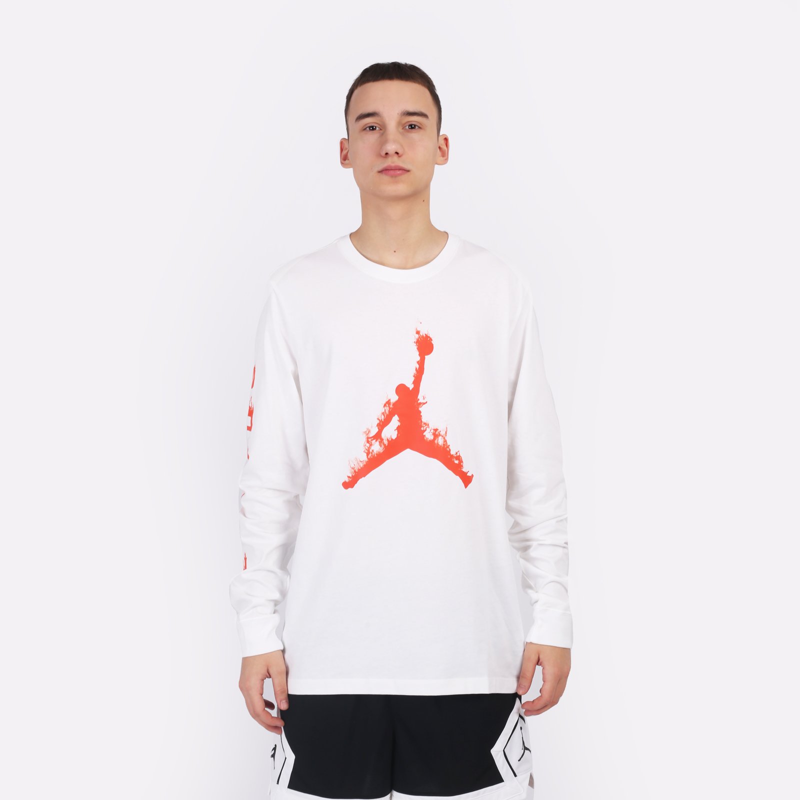 Лонгслив Jordan Flame Longsleeve Crew (FZ1989-100)  - цена, описание, фото 1