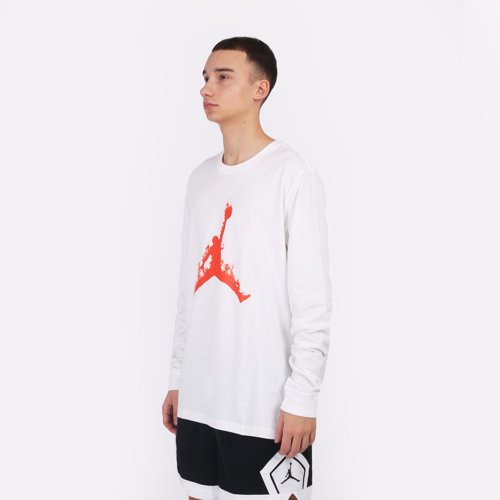 Лонгслив Jordan Flame Longsleeve Crew (FZ1989-100)  - цена, описание, фото 3