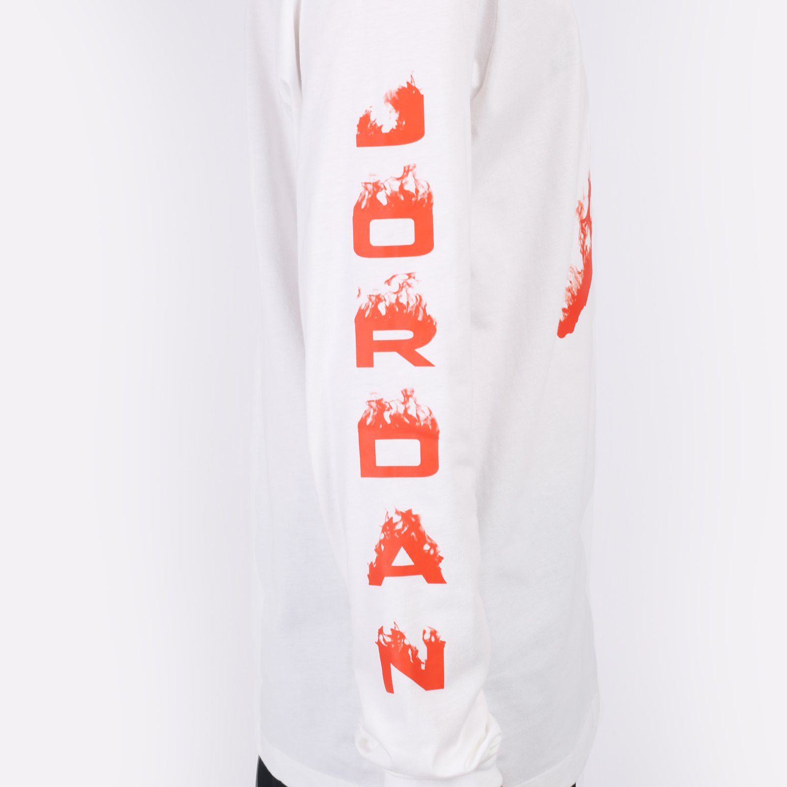 Лонгслив Jordan Flame Longsleeve Crew (FZ1989-100)  - цена, описание, фото 5