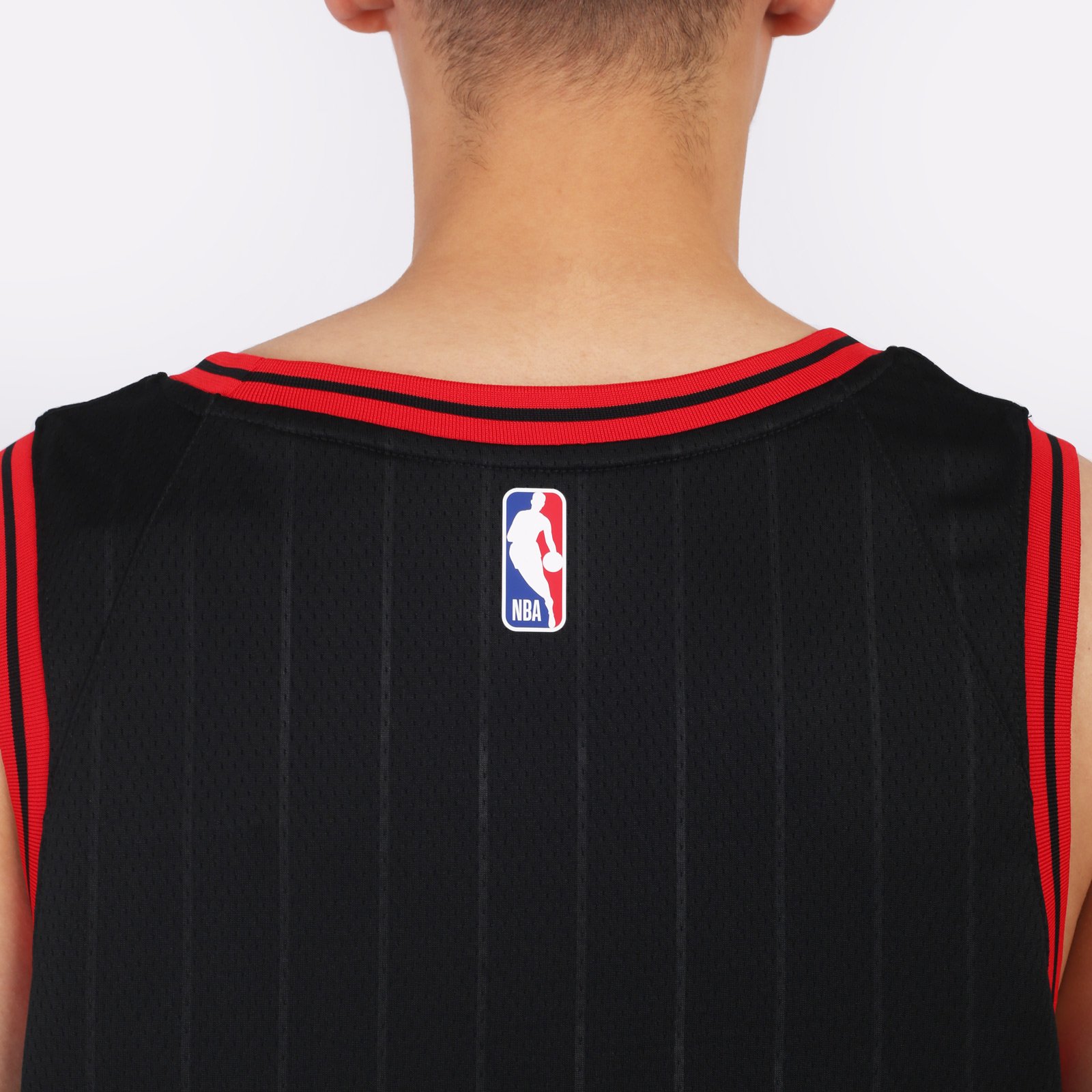 Мужская майка Jordan NBA Chicago Bulls Statement Edition (DO9554-010)  - цена, описание, фото 5