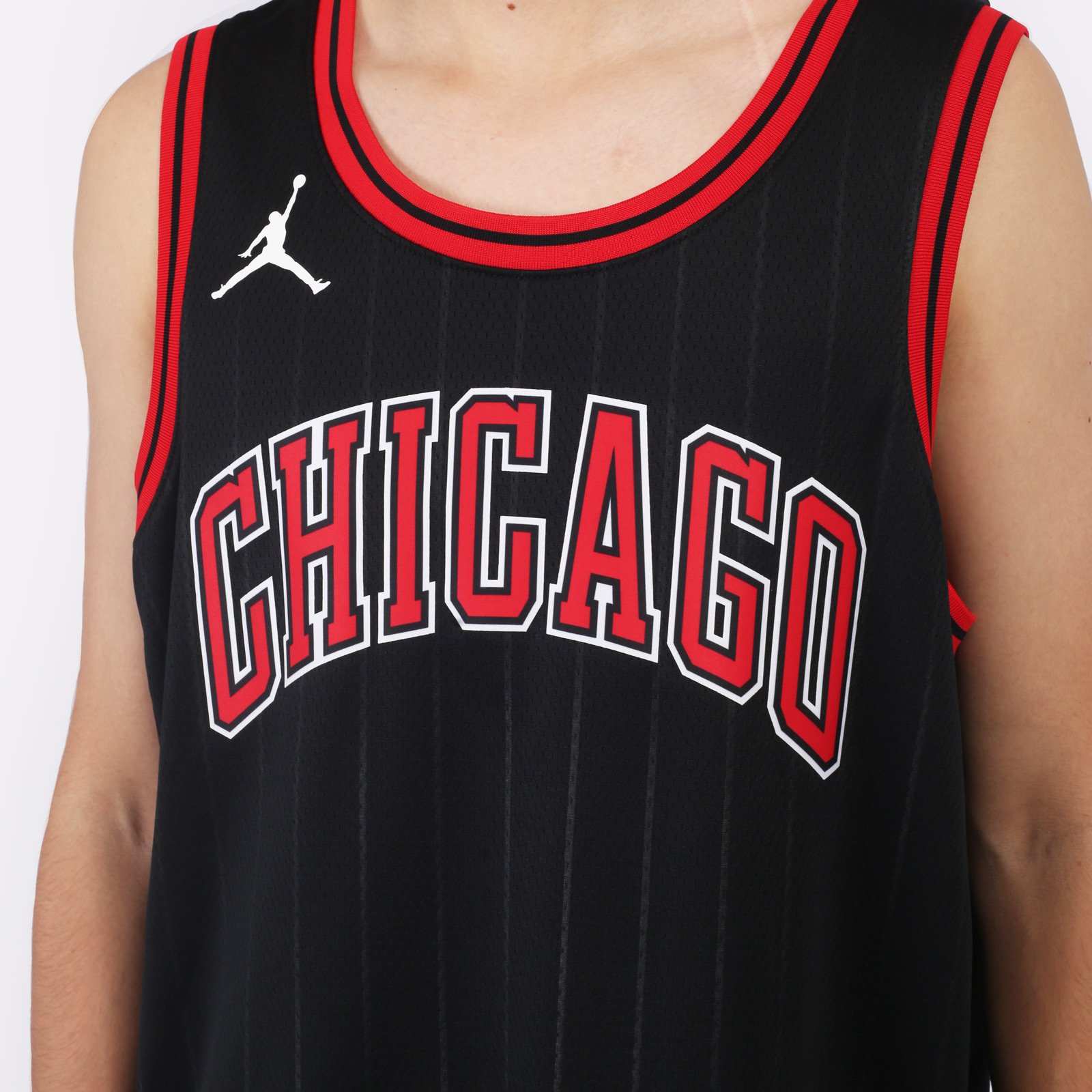 Мужская майка Jordan NBA Chicago Bulls Statement Edition (DO9554-010)  - цена, описание, фото 4