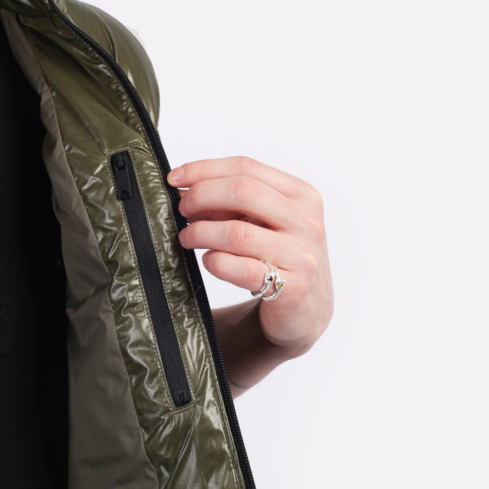 Мужской жилет Jordan Flight Down Vest (FV7273-222)  - цена, описание, фото 4