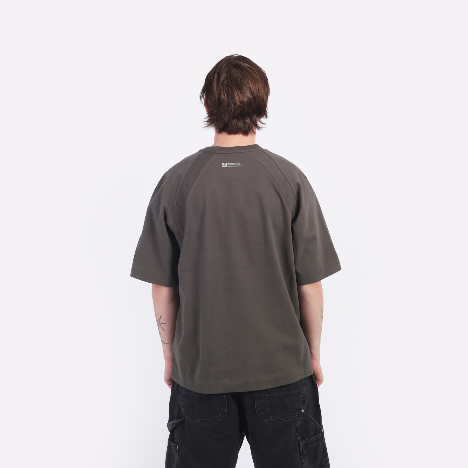 Мужская футболка KRAKATAU FALCON Oversize T-Shirt (Tm116-513-тём-елов)  - цена, описание, фото 2