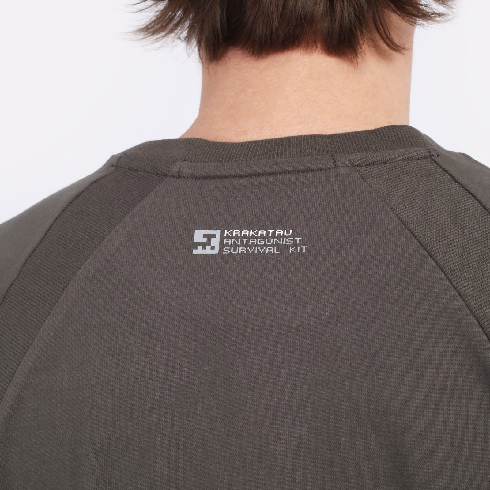 Мужская футболка KRAKATAU FALCON Oversize T-Shirt (Tm116-513-тём-елов)  - цена, описание, фото 5