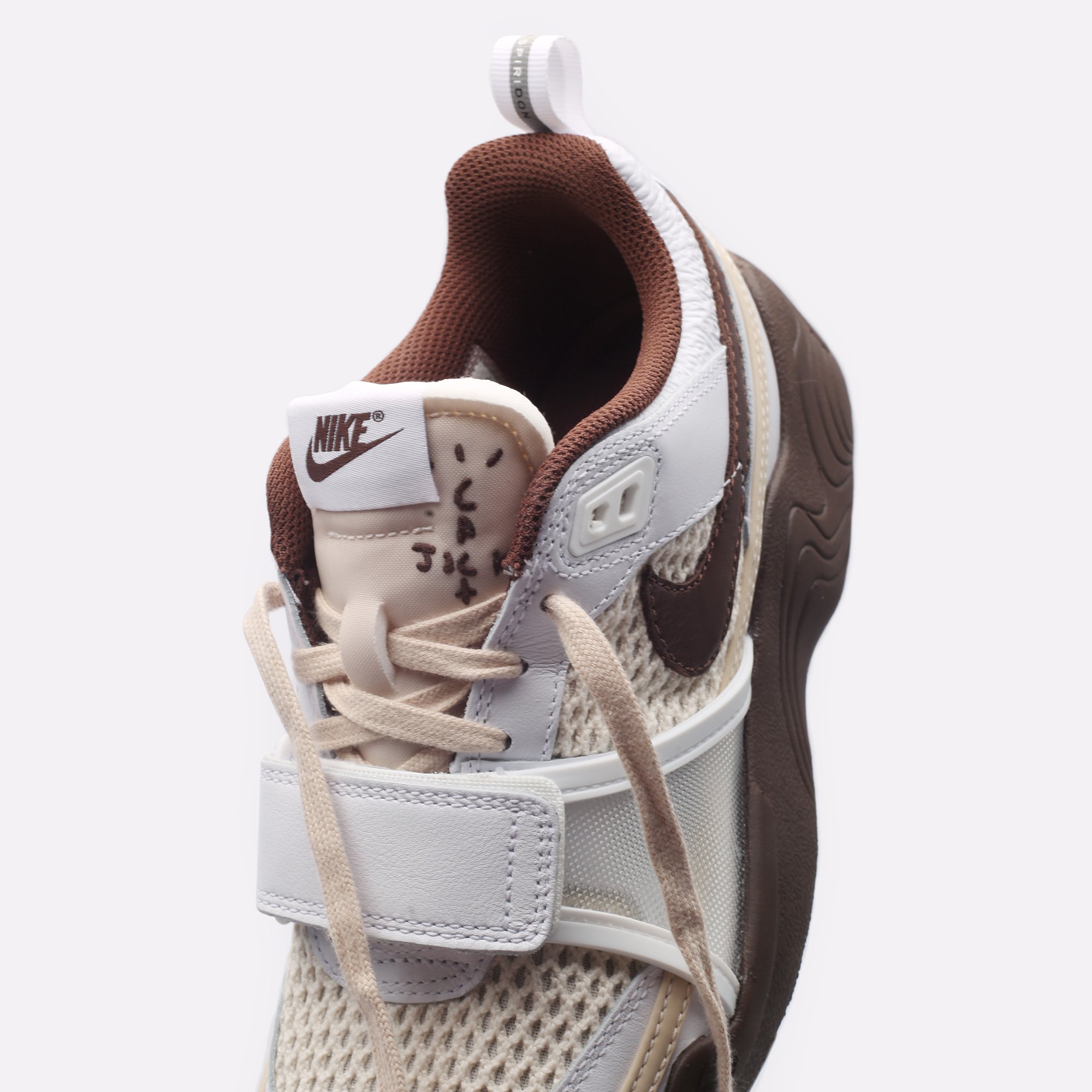 Мужские кроссовки Nike x Travis Scott Zoom Field Jaxx (HQ3073-100")  - цена, описание, фото 7