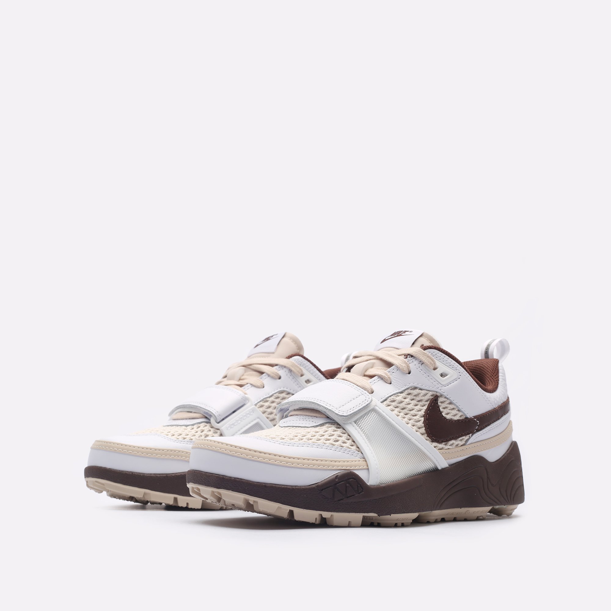 Мужские кроссовки Nike x Travis Scott Zoom Field Jaxx (HQ3073-100")  - цена, описание, фото 4