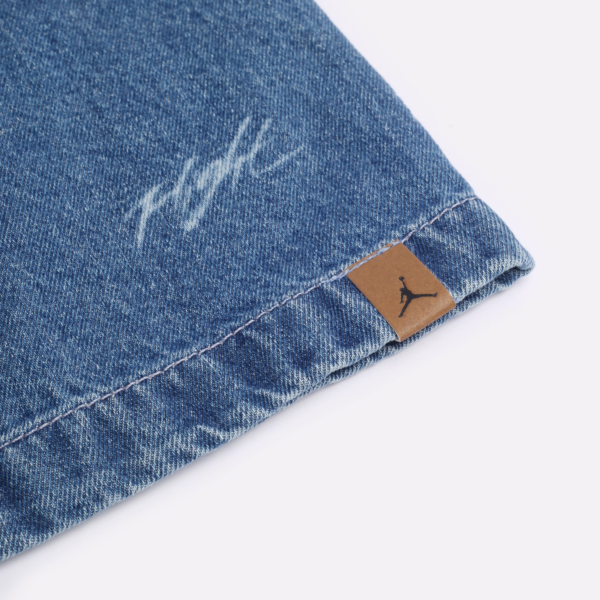 Мужская рубашка Jordan Flight Heritage Denim Shirt (FN4653-436)  - цена, описание, фото 3
