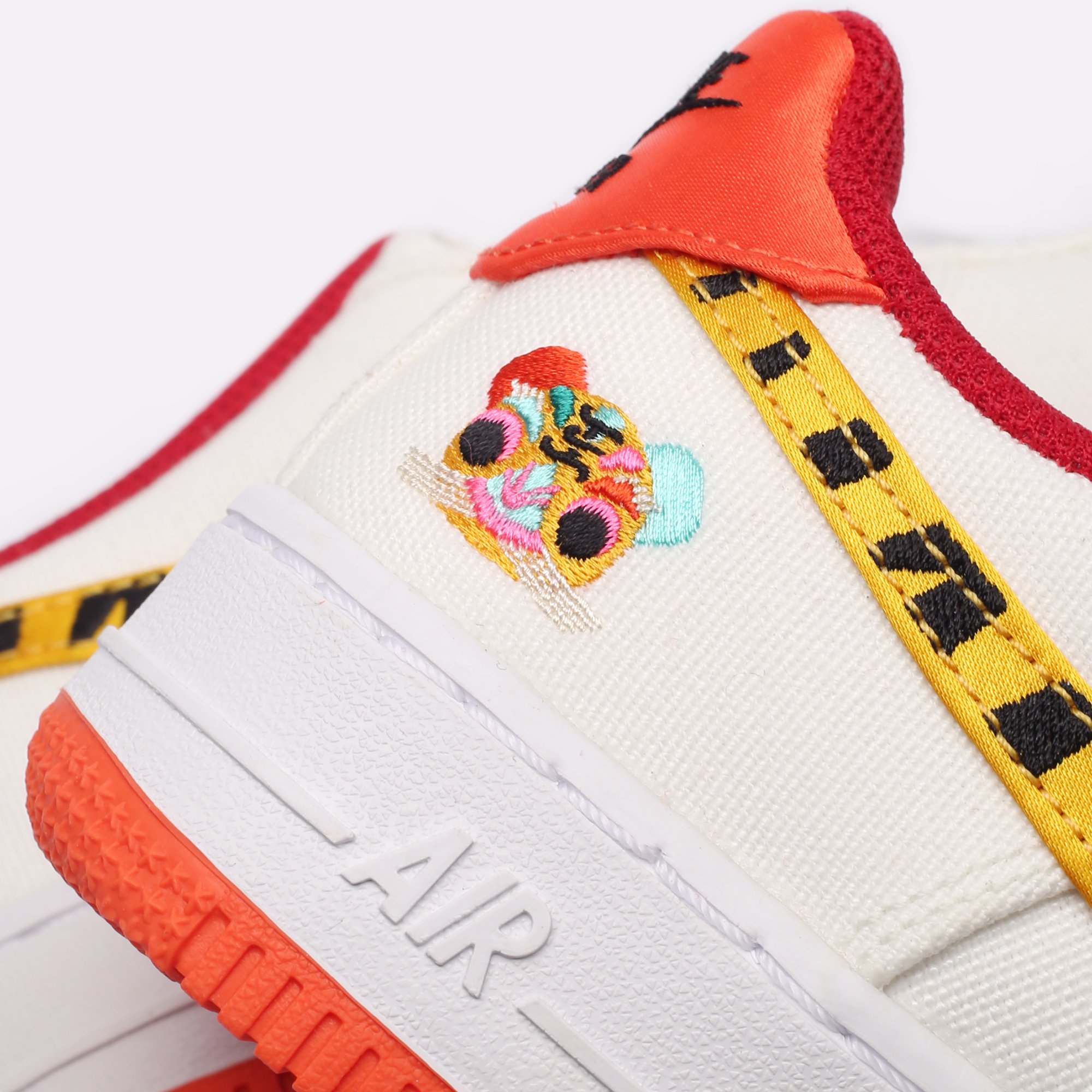 Женские кроссовки Nike Air Force 1 LV8 (GS) (DQ4502-171)  - цена, описание, фото 8