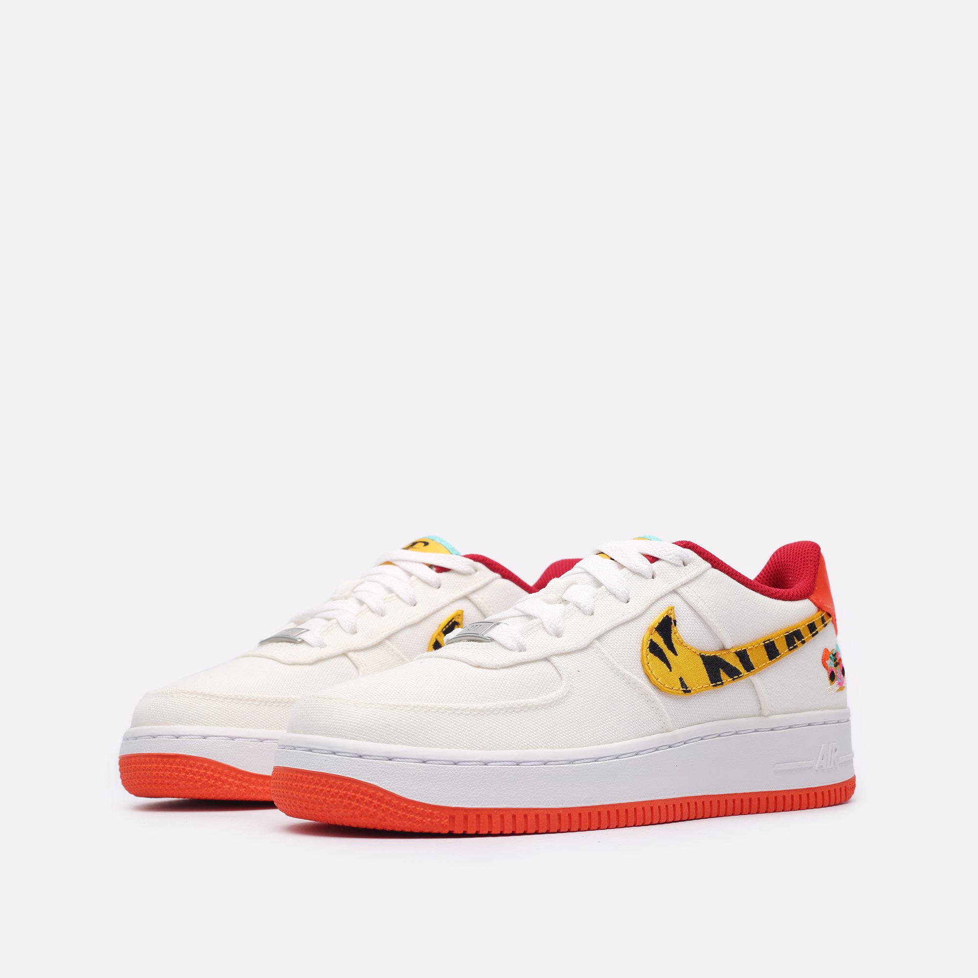 Женские кроссовки Nike Air Force 1 LV8 (GS) (DQ4502-171)  - цена, описание, фото 4