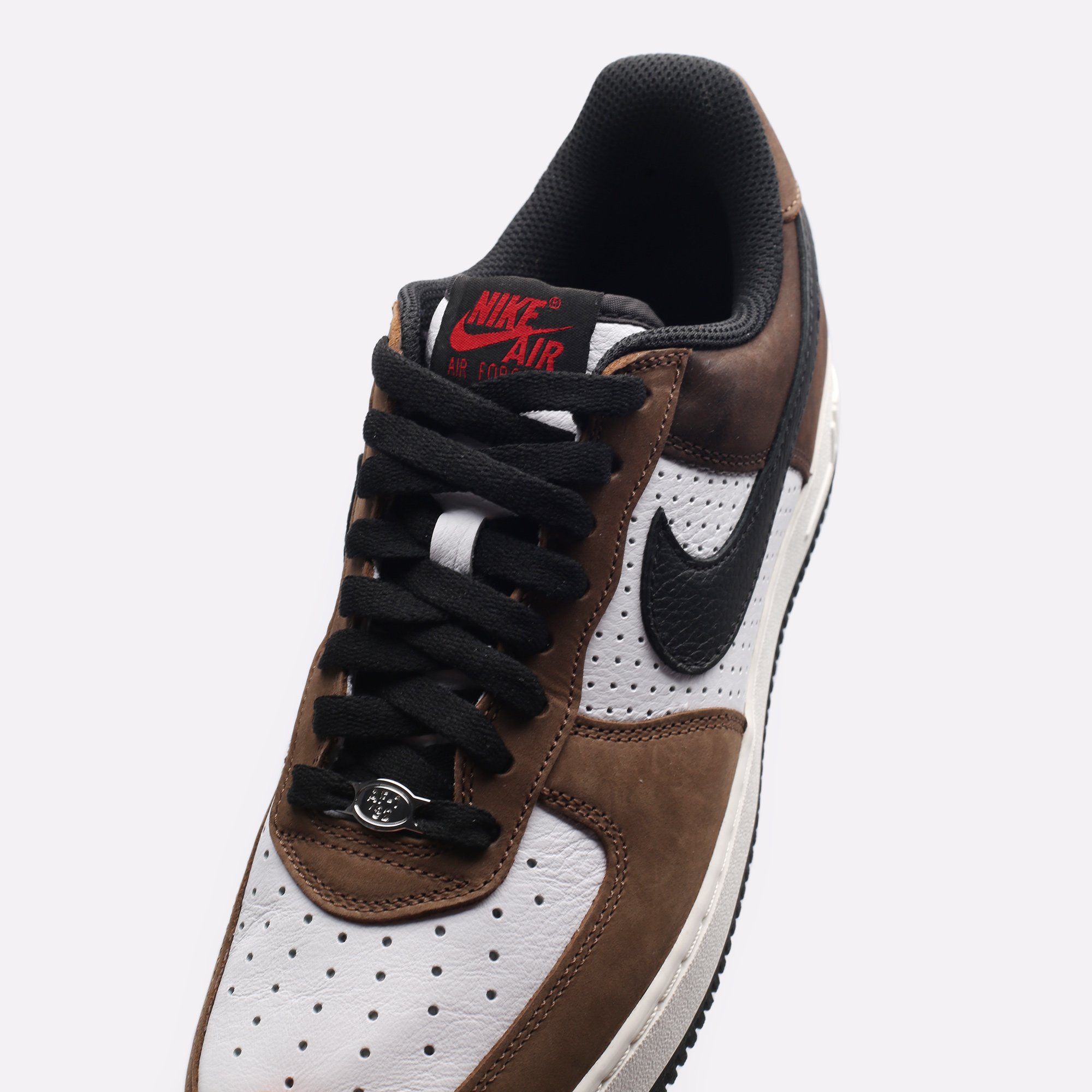 Мужские кроссовки Nike Air Force 1 Low Retro (HJ4323-100)  - цена, описание, фото 7