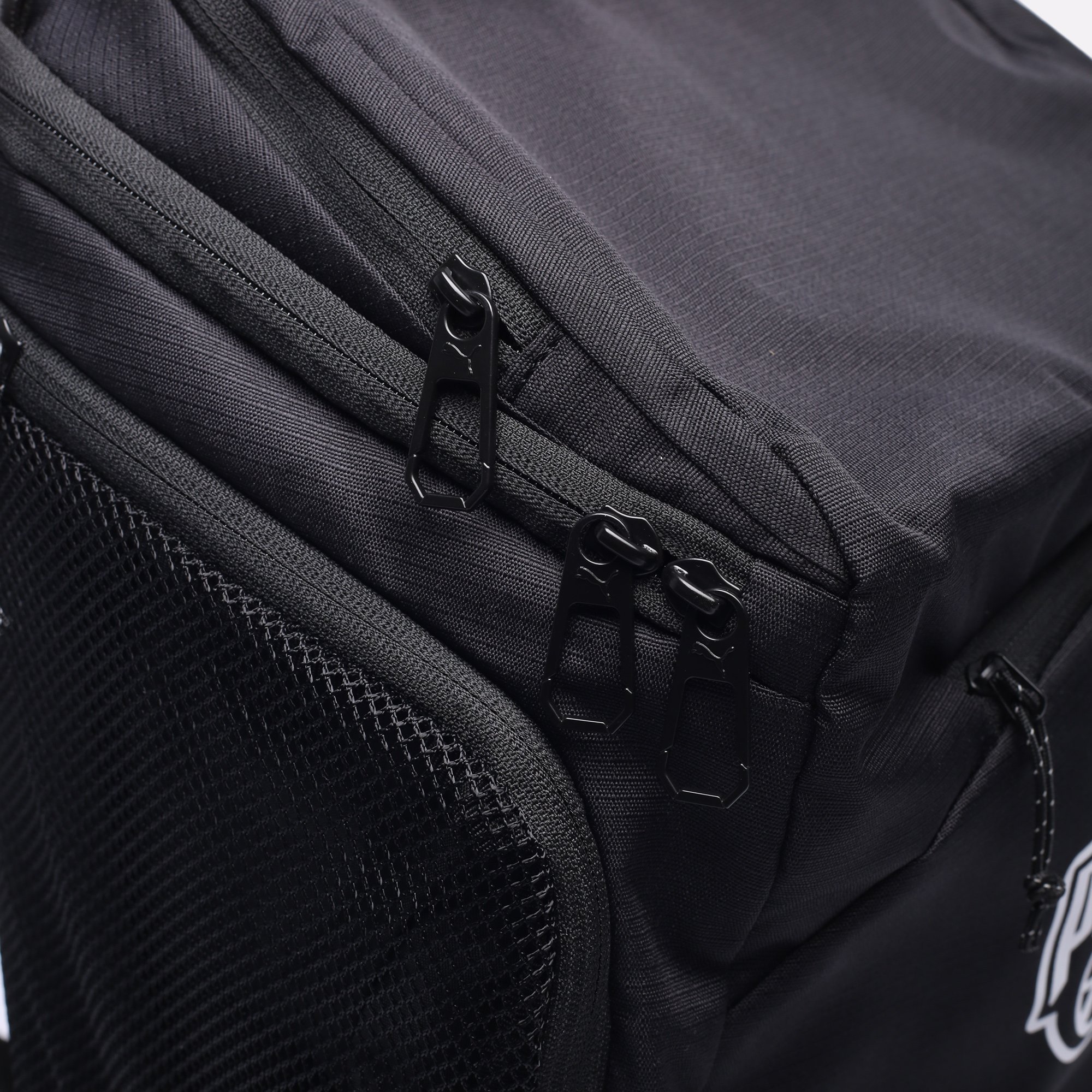 Рюкзак PUMA Basketball Pro 38L Backpack (09199201)  - цена, описание, фото 5