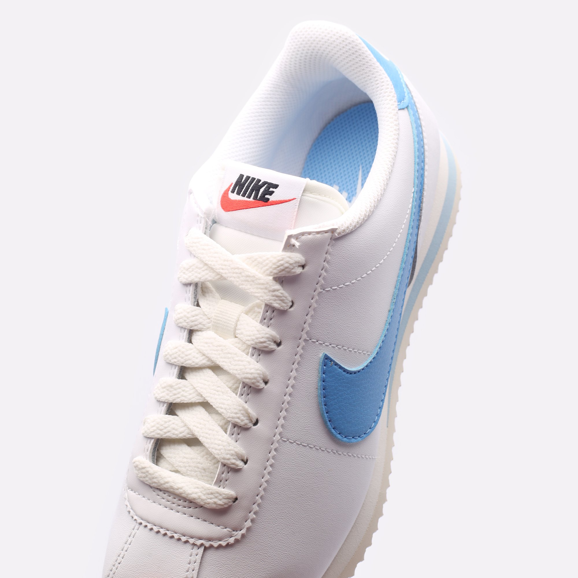 Женские кроссовки Nike WMNS Cortez (DN1791-102_)  - цена, описание, фото 2