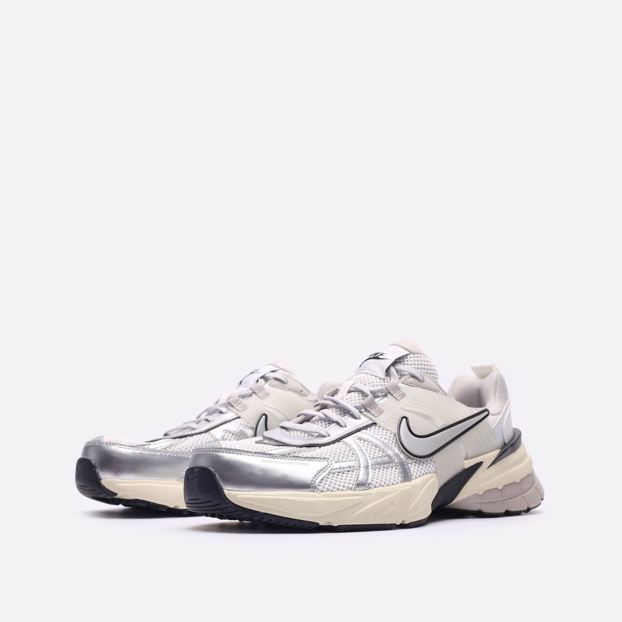 Мужские кроссовки Nike V2K Run (HJ4497-100")  - цена, описание, фото 4