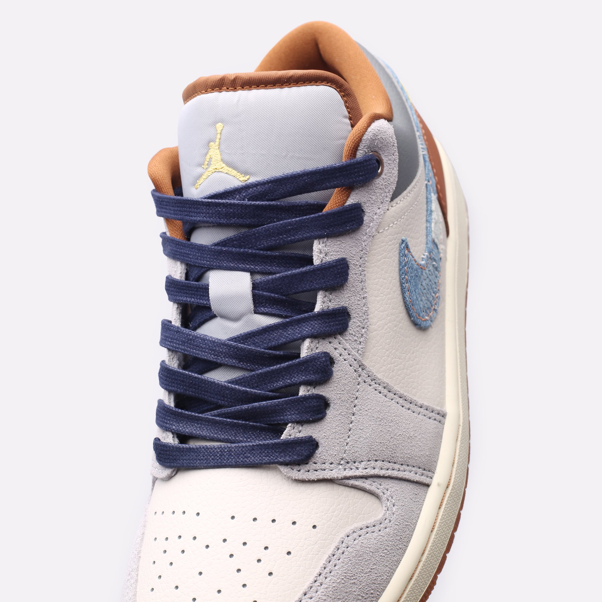 Мужские кроссовки Jordan 1 Low SE (FZ5042-041)  - цена, описание, фото 7