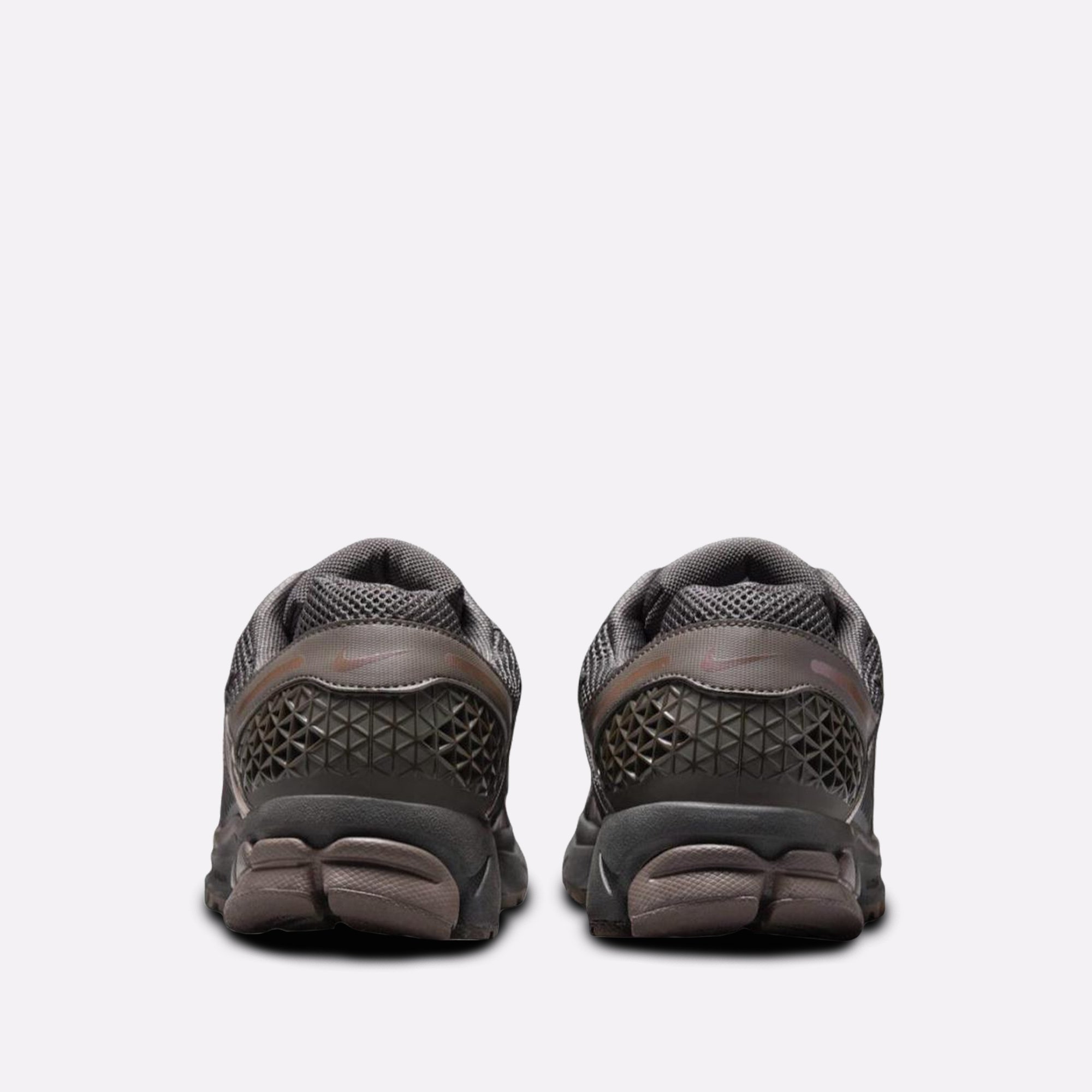 Мужские кроссовки Nike Air Zoom Vomero 5 (HF5493-201)  - цена, описание, фото 3