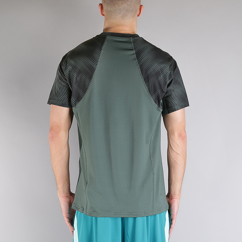 мужская зеленая футболка Nike M NP HPRCL TOP SS FTTD PRINT 859461-372 - цена, описание, фото 2