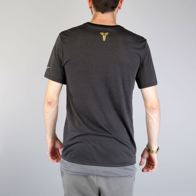 мужская черная футболка Nike M JSW Tee Modern 2 921545-060 - цена, описание, фото 4