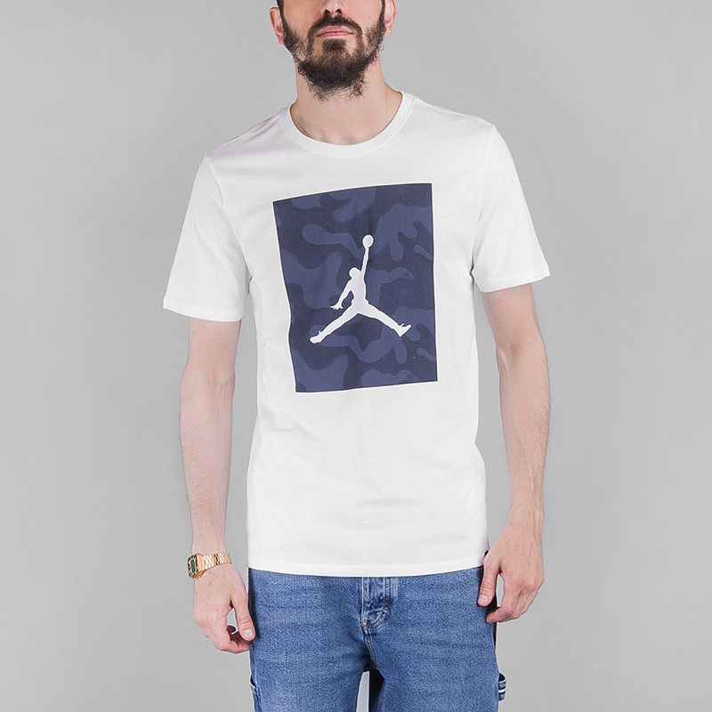 мужская белая футболка Jordan M JSW TEE JUMPMAN P51 CAMO 925809-100 - цена, описание, фото 1