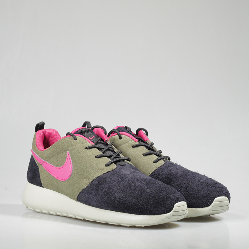 Nike Кроссовки WMNS Rosherun (532570-011)  - цена, описание, фото 6